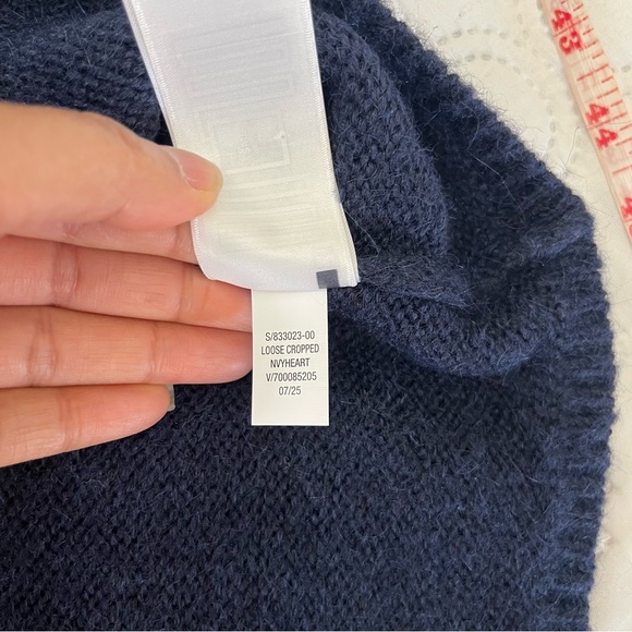 Old Navy Loose Crew-Neck Wool-Blend Heart Graphic Cropped Sweater Size L - Picture 14 of 16